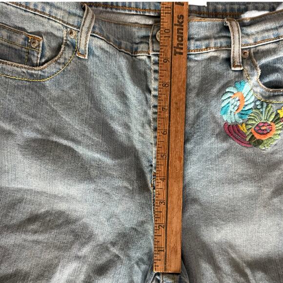 Department of Peace Cropped Embroidered Jeans Women’s 16 Light Wash Boho Floral - Picture 7 of 10